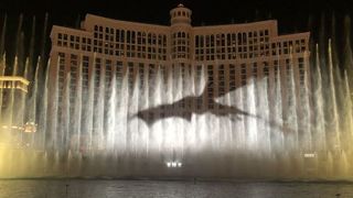 VIDEO | F&acirc;nt&acirc;na Game of Thrones! Cum s-au g&acirc;ndit cei din LA să anunțe premiera filmului