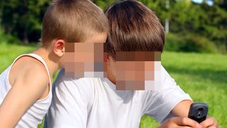 Caz șocant la Iași. Un copil de 9 ani a fost violat de vărul lui adolescent