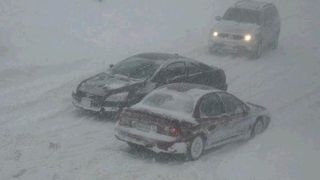 Iarna revine &icirc;n forță &icirc;n Statele Unite, &icirc;n mijlocul primăverii! Peste 500 de accidente rutiere s-au produs &icirc;n Minnesota