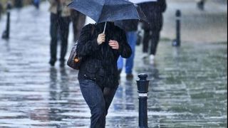 VIDEO| Prognoză meteo pentru București. Ploi și v&acirc;nt p&acirc;nă luni