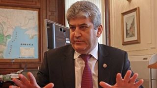 Gabriel Oprea și-a băgat ginerele pe listele UNPR pentru europarlamentare! Ce avere are acum fiica politicianului și soțul ei? EXCLUSIV