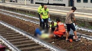 O rom&acirc;ncă s-a aruncat &icirc;n fața trenului &icirc;n Italia 