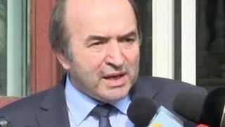 VIDEO | Tudorel Toader si-a dat demisia, dar nu pleaca inca de la Ministerul Justitiei