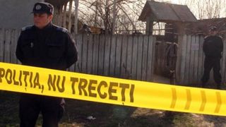 Un bebeluș din Galați a fost aruncat în toaletă chiar de mama lui