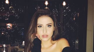 Primele imagini cu Iuliana Doroftei de la întoarcerea din Sri Lanka. A fost prinsă în mijlocul tragediei