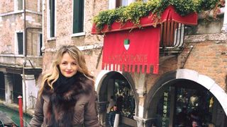 T&acirc;nără găsită moartă &icirc;ntr-o pădure de l&acirc;ngă Reșița