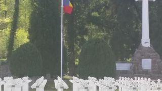 Cum arată singurul cimitir românesc din Franța, dedicat soldaților noștri morți în lagăr FOTO