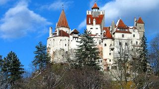 VIDEO | Suveniruri de la Castelul Bran, fabricate in China