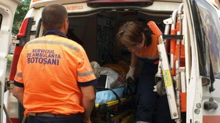 Tragedie la Botoșani! O tânără și-a înjunghiat frații pentru a le aplica o corecție