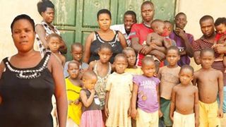 O femeie din Uganda a născut 38 de copii