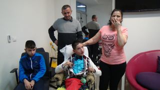 Gestul SECRET FABULOS făcut de Gigi Becali! Nimeni nu ştie cât a ajutat această familie! "Ne-a dat 10.000 de lei". Vezi cine l-a impresionat pe milionar! VIDEO EXCLUSIV!