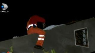 VIDEO | Bilanțul tornadei care a lovit județul Calarași: case și mașini distruse! Oamenii sunt &icirc;ngroziți de fenomenul meteo extrem de violent