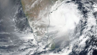 Cel mai puternic ciclon care a lovit India &icirc;n ultimii cinci ani a ucis cel puţin 12 oameni &icirc;nainte de a ajunge &icirc;n Bangladesh