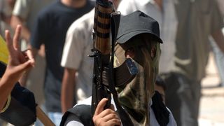 Peste 400 de rachete, din Gaza spre Israel - Un israelian şi şapte palestinieni, ucişi