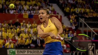 Simona Halep s-a calificat în turul doi la Madrid după un meci de o oră şi 15 minute cu Gasparian: scor 6-0, 6-4