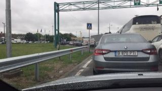 Cozi in vamile de la frontiera cu Ungaria. A cazut sistemul informatic al tarii vecine!