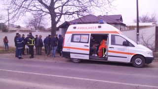 Fetiță de 9 ani a murit într-un grav accident! Copila a fost spulberată de o mașină la Calopăr