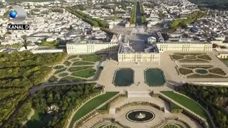 VIDEO | Palatele de poveste care atrag milioane de turisti