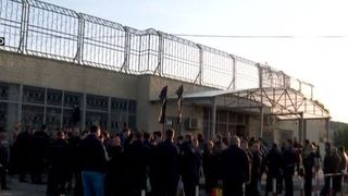 VIDEO | Val de proteste in penitenciarele din Romania