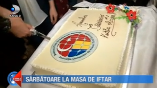VIDEO| Sărbătoare la masa de iftar