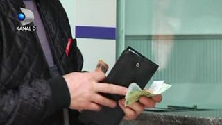 VIDEO | Marea dilema: cash sau card? Ce aleg romanii