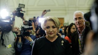 Dăncilă, în conferinţa de presă în judeţul Suceava: Suntem într-o vizită în judeţul Hunedoara