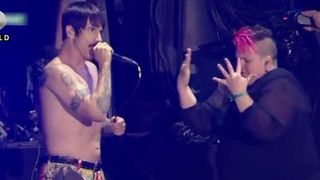 VIDEO | Muzica si pentru cei cu probleme de auz, la Electric Castle