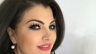 Claudia Ghițulescu și-a salvat părul cu ajutorul Oanei Turcu. Tratamentul minune pe care orice femeie &icirc;l poate face acasă