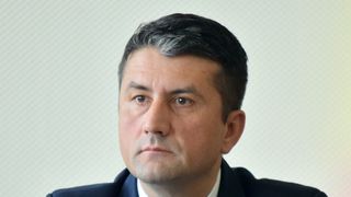 Tentativă de fraudă! Ce a încercat să facă mama unui cunoscut om politic când a ajuns în fața urnei