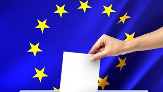 VIDEO | Imagini INCREDIBILE de la Londra! Mii de rom&acirc;ni stau la coadă să voteze