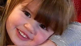 Fetiță de 4 ani ucisă chiar de tatăl său &icirc;ntr-un accident rutier