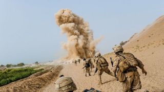 Unul dintre cei cinci militari răniţi în 24 mai în Afganistan a fost transportat în Germania