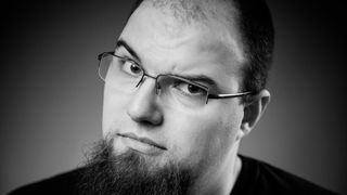 30.000 euro str&acirc;nși &icirc;n 20 de ore pentru familia lui Alex Chelba, victimă la Colectiv! Rudele t&acirc;nărului au fost evacuate din casă