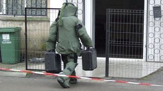  Colet suspect la o şcoală din Focşani