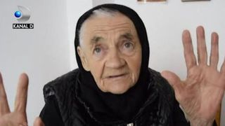 VIDEO | Bătrână de 90 de ani, păcălită de un preot