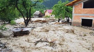 Cod galben de inundaţii &icirc;n 33 de judeţe, p&acirc;nă vineri la miezul nopţii - HARTA