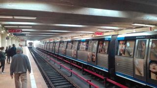 Probleme la metrou, în Capitală. Peronul s-a umplut de fum