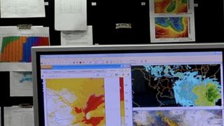 Vreme călduroasă &icirc;n &icirc;ntreaga ţară, caniculară &icirc;n regiunile vestice şi sudice! La deal şi la munte mai sunt posibile averse cu caracter torenţial