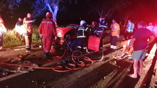 VIDEO | Accident cu 3 morți &icirc;n județul Tulcea. Mașina &icirc;n care se aflau s-a rupt &icirc;n două