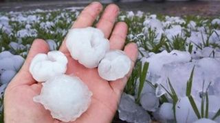 VIDEO | Ploile și grindina au făcut prăpăd în 9 județe