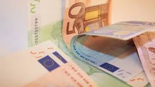 Euro a urcat spre 4,73 lei. Aurul, la cel mai mare nivel din ultimii 7 ani