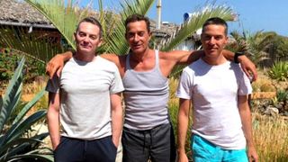 Radu Mazăre &icirc;n &icirc;nchisoare, frații lui la un pahar de vin, la o terasă de fițe! Alexandru și Mihai par convinși că fostul edil va scăpa de &icirc;nchisoare | VIDEO EXCLUSIV