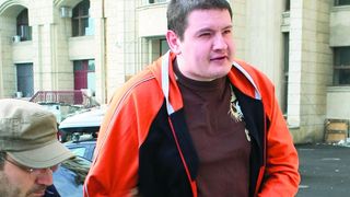 &rdquo;Monstrul din Brașov&rdquo; n-are cruce &icirc;n cimitir! Taximetristul Ionuț George Nicolae a fost ucis de colegul de celulă, după ce torturase și omor&acirc;se două fete FOTO