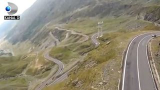 VIDEO | Transfăgărășanul, &icirc;n topul celor mai spectaculoase trasee din lume