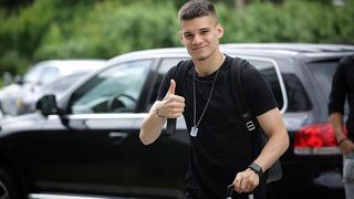 Povestea secretă de dragoste din fotbalul românesc! Ianis Hagi s-a despărţit de iubită, care s-a combinat cu un alt băiat! Cristina Lung îl alinta pe Ianis “ursuleţul meu”! FOTO