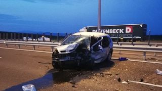 VIDEO | Accident pe autostrada A1, sensul de mers Traian Vuia-Timişoara . Doi adulţi au murit, iar doi copii au fost grav răniţi