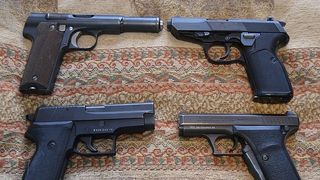 Germania va interzice exporturile de arme de mână către majoritatea ţărilor din afara NATO şi UE