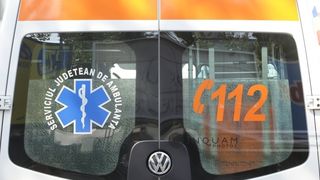 Cetățeni bulgari răsturnați pe DN 5. Un mort și 6 răniți