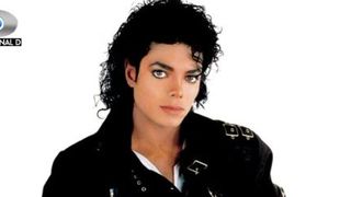 VIDEO | Zvon: bijuterii cu cenușa lui Michael Jackson, purtate de copiii săi