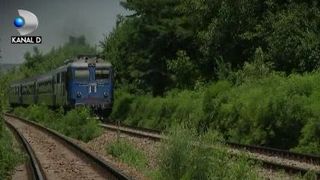 VIDEO | Tragedie pe calea ferată. Cum s-a petrecut nenorocirea care a lăsat &icirc;n urmă doi morți